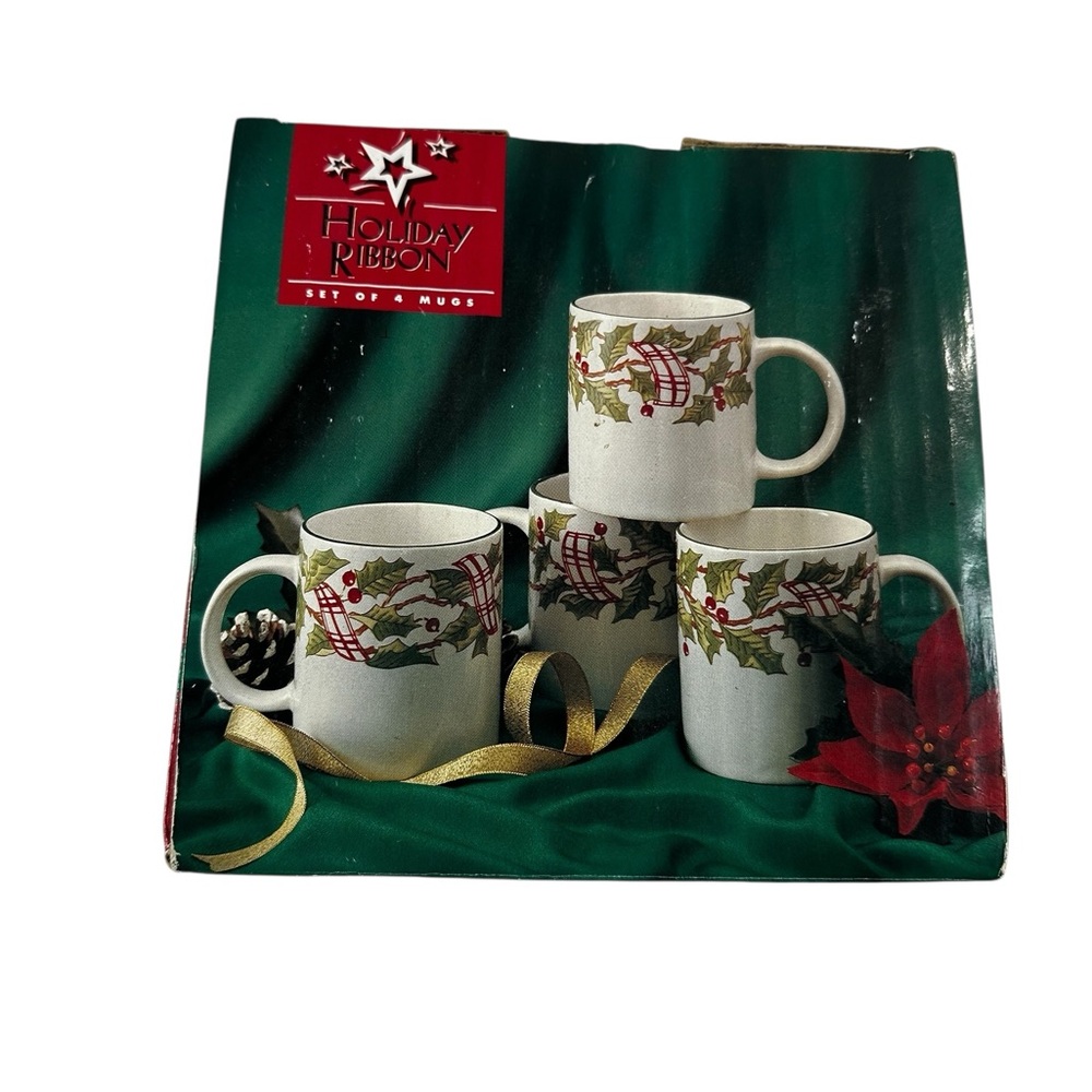 Holiday Ribbon Vintage Set of 4 Ceramic Christmas Mugs Dist.by Mervyn’s - Picture 1 of 16